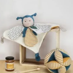 Hot Balle d'éveil bébé avec Hochet - Pollen l'abeille en coton BIO - 15 cm - Modèle aléatoire Les Prix Doux|Doudous Coton Bio