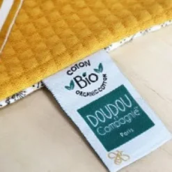 Hot Doudou bébé abeille Pollen en coton BIO - 20 cm - modèle aléatoire Les Prix Doux|Doudous Coton Bio