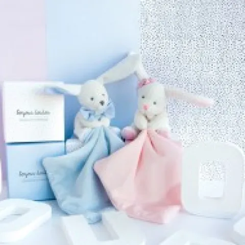 New Doudou mouchoir lapin bleu - 10 cm - Boite fleur Cadeau À Moins De 20€|Les Iconiques